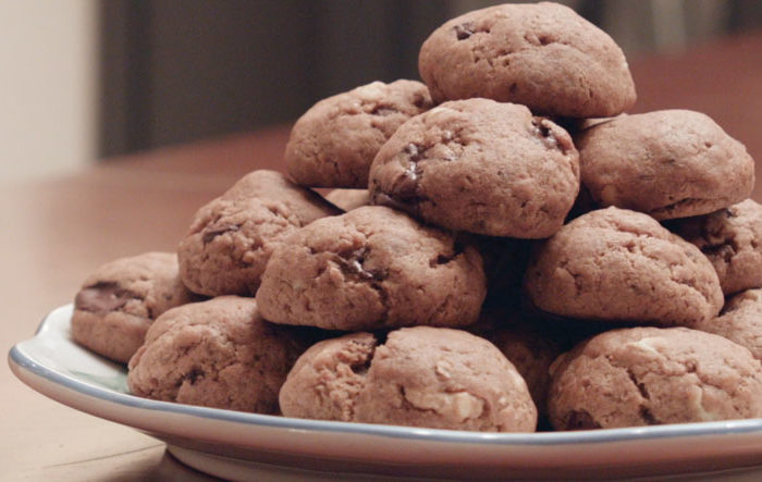 Gluten-Free Chocolate Chunk Cookies Recipe